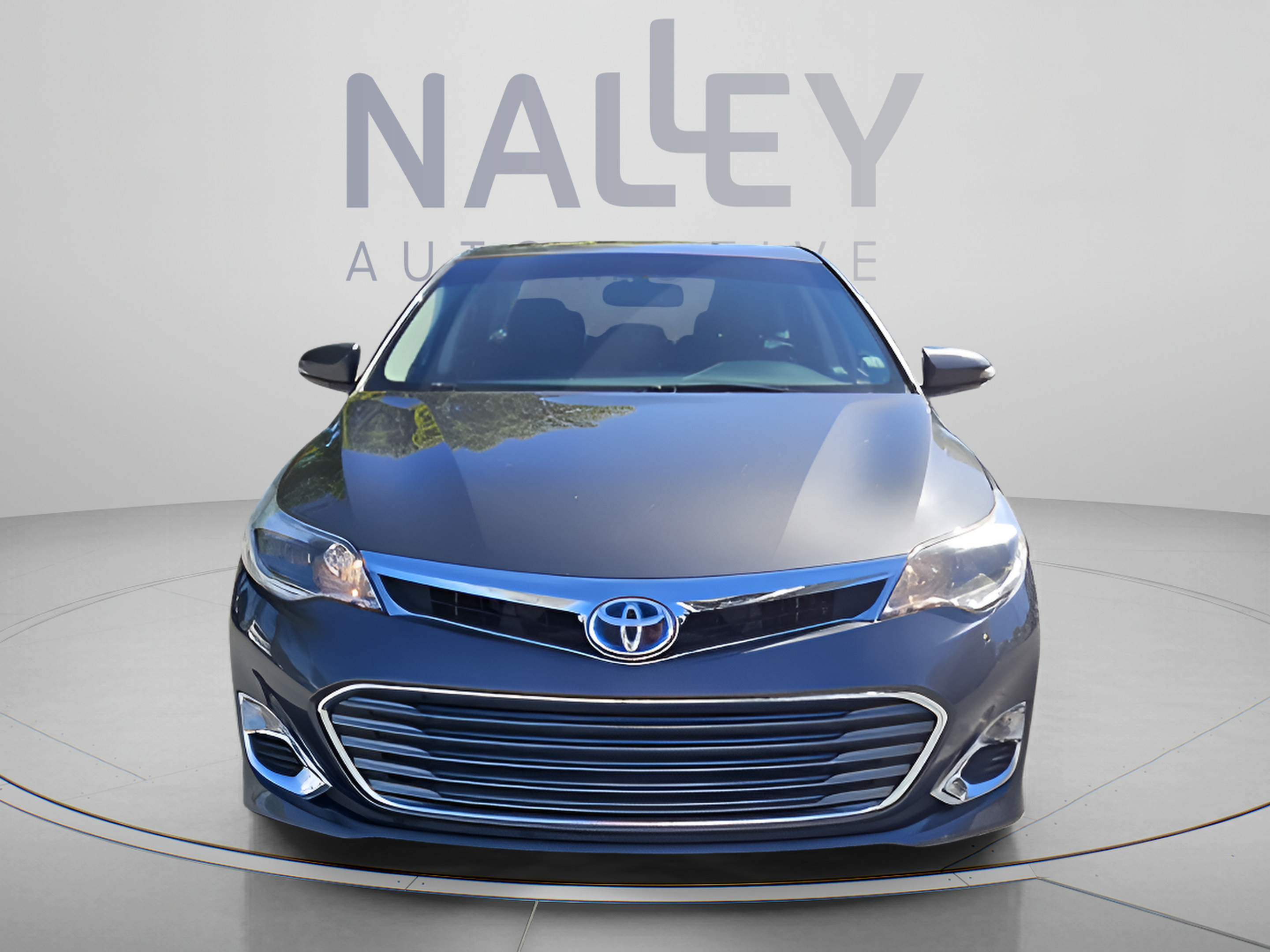 Used 2015 Toyota Avalon XLE Premium FWD image 2