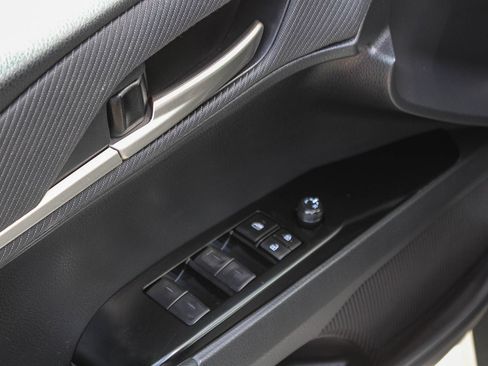 Used 2025 Toyota Camry SE FWD image 22