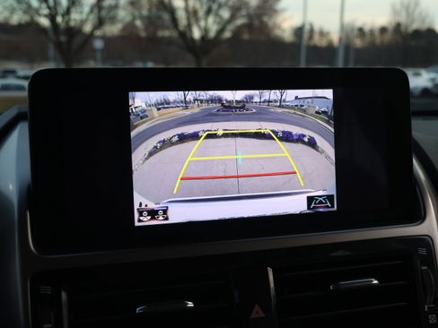 Used 2022 Lexus GX 460 Premium w/ Premium Package image 25