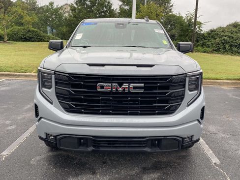 Used 2024 GMC Sierra 1500 Elevation AWD/4WD image 2