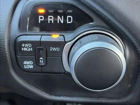 Used 2024 RAM 2500 Big Horn w/ Sport Appearance Package image 30