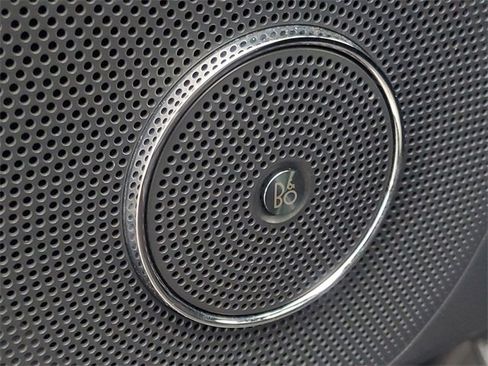 Used 2022 Ford Expedition Max Limited image 16