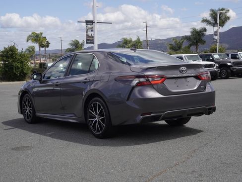 Used 2023 Toyota Camry SE FWD image 6