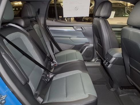 New 2026 GMC Terrain AT4 w/ Technology Package II AWD/4WD image 7