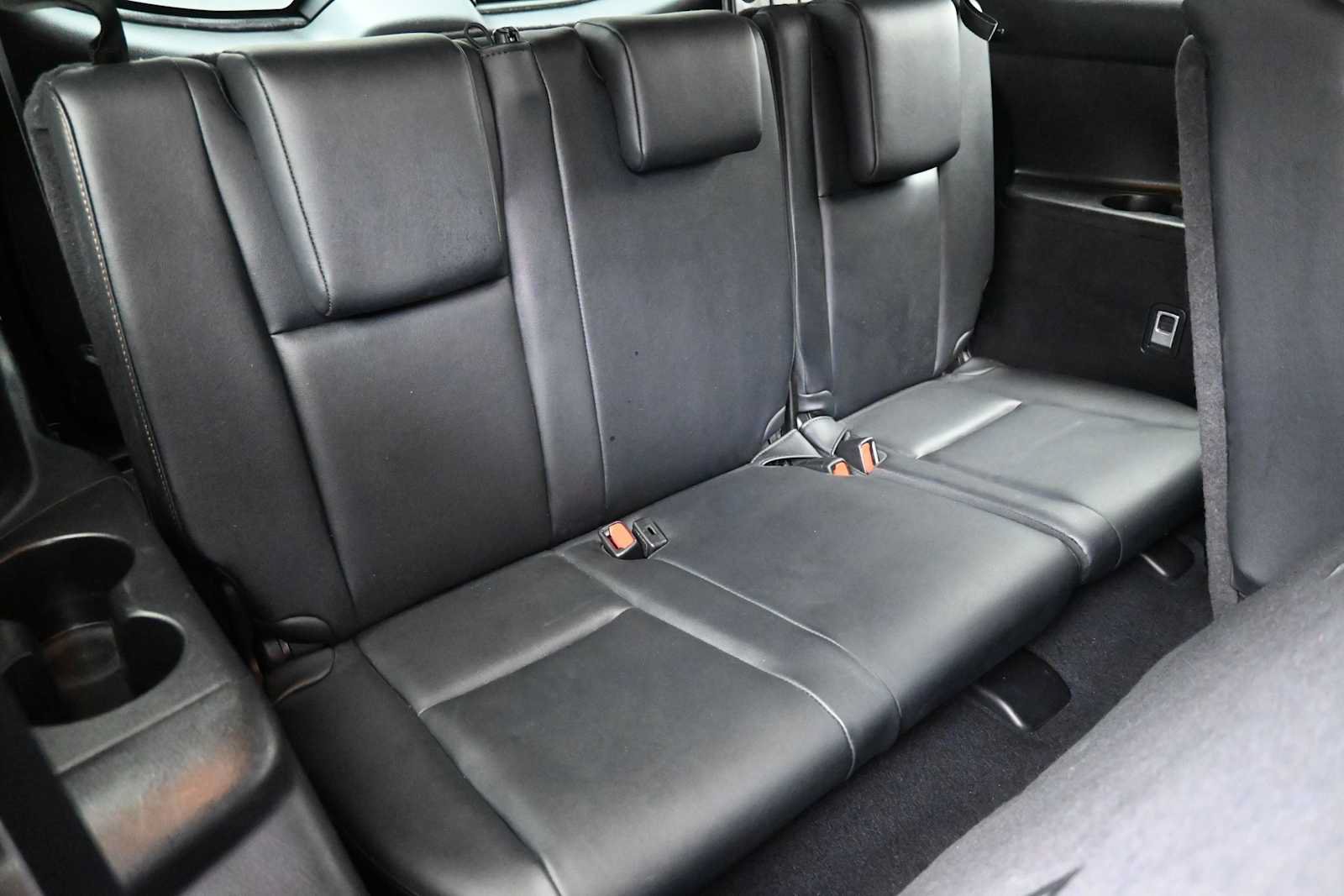 Used 2019 Toyota Highlander XLE w/ Protection Package #3 AWD/4WD image 24