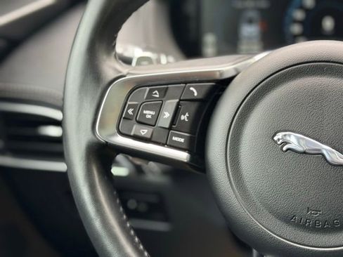 Used 2018 Jaguar F-PACE R-Sport AWD/4WD image 23