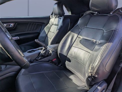 Used 2015 Ford Mustang GT Premium image 16