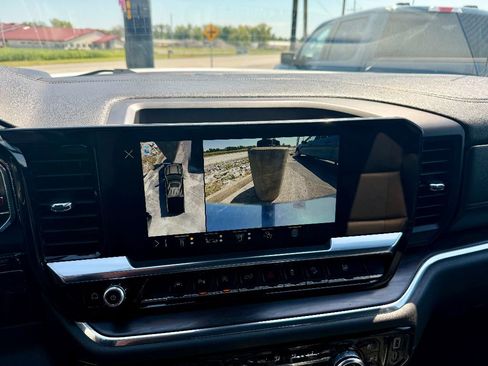 Used 2023 GMC Sierra 1500 SLT w/ SLT Premium Plus Package image 18