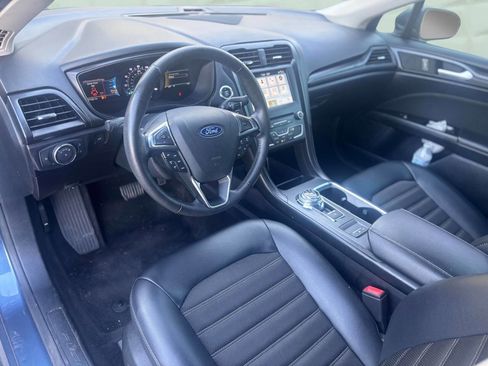 Used 2018 Ford Fusion SE w/ Equipment Group 201A image 11
