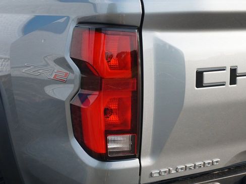 New 2025 Chevrolet Colorado ZR2 w/ Technology Package image 35