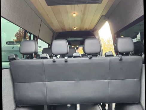 Used 2020 Mercedes-Benz Sprinter 2500 image 39