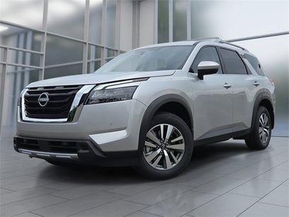 New 2025 Nissan Pathfinder SL w/ Cargo Package