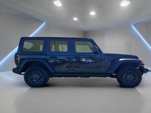 Used 2024 Jeep Wrangler Unlimited Sport AWD/4WD image 26