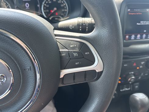 Used 2021 Jeep Renegade Sport w/ Sport Appearance Group AWD/4WD image 22