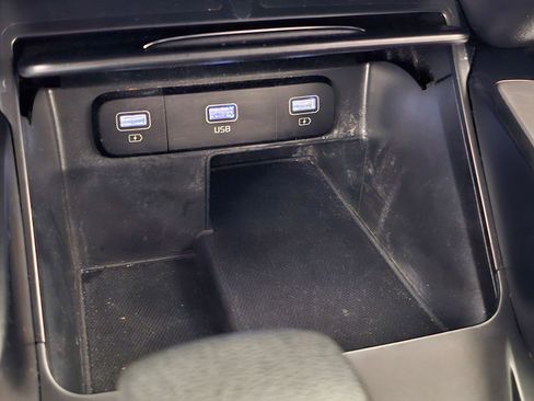Used 2022 Kia Sorento LX FWD image 17