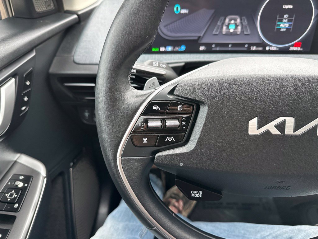 Used 2024 Kia EV6 Wind w/ Wind Technology Package AWD/4WD image 27