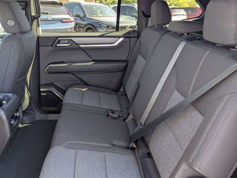 New 2026 GMC Acadia Elevation image 24