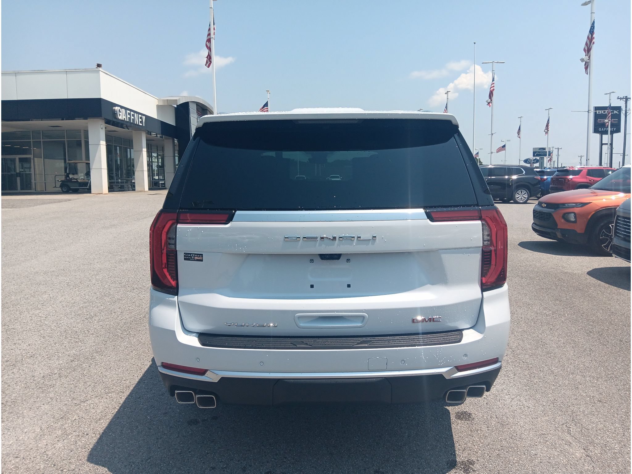 New 2026 GMC Yukon Denali w/ Advanced Technology Package AWD/4WD image 4