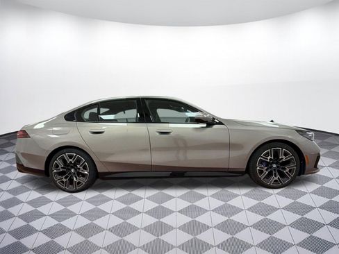 New 2026 BMW 530i xDrive w/ M Sport Package AWD/4WD image 7