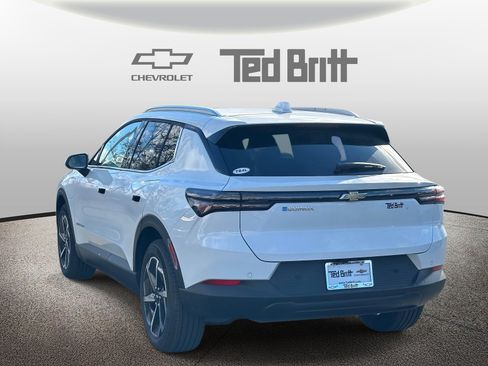 New 2026 Chevrolet Equinox EV LT image 6