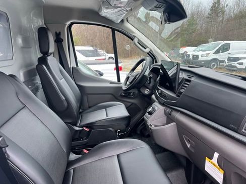 New 2024 Ford E-Transit Low Roof image 7