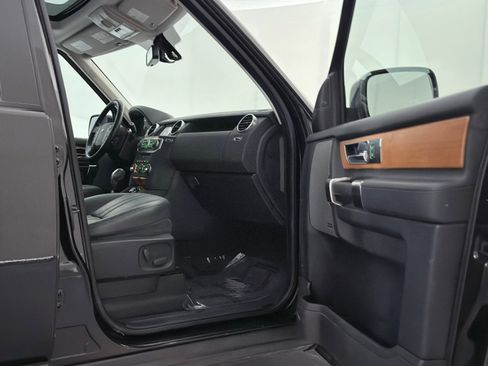 Used 2013 Land Rover LR4 HSE image 24
