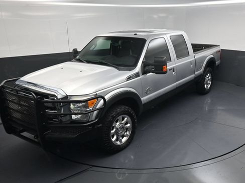 Used 2015 Ford F250 Lariat w/ Lariat Ultimate Package AWD/4WD image 17