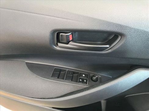 Used 2023 Toyota Corolla LE FWD image 12