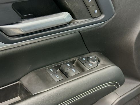 Used 2025 GMC Terrain Elevation image 15