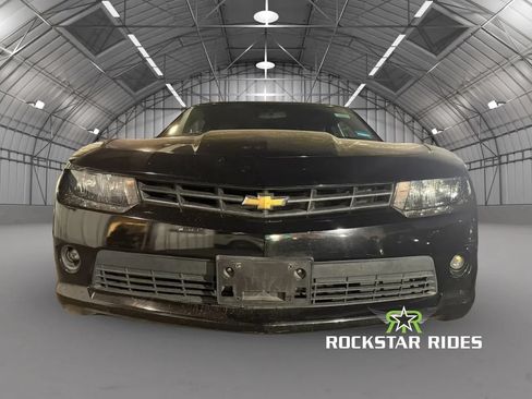 Used 2015 Chevrolet Camaro LT RWD image 2
