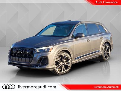 New 2025 Audi Q7 3.0T Premium Plus