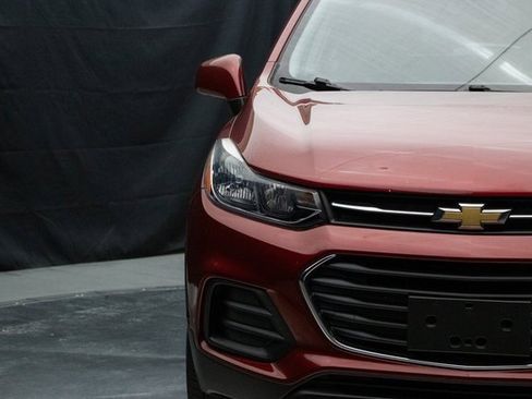 Used 2021 Chevrolet Trax LS image 5