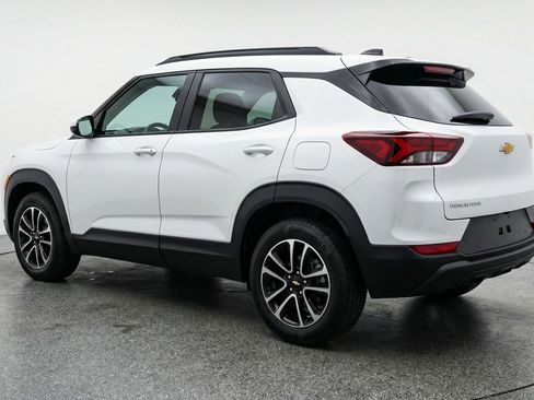 Used 2025 Chevrolet TrailBlazer LT image 6