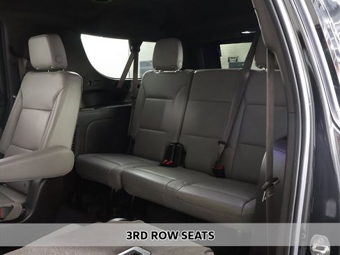 Used 2021 Chevrolet Suburban Z71 w/ Z71 Off-Road Package image 9