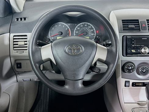 Used 2011 Toyota Corolla LE image 18