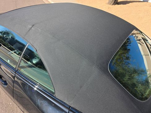 Used 2021 BMW 430i Convertible w/ M Sport Package image 9