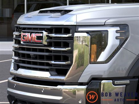 New 2026 GMC Sierra 2500 SLT w/ SLT Premium Package AWD/4WD image 15