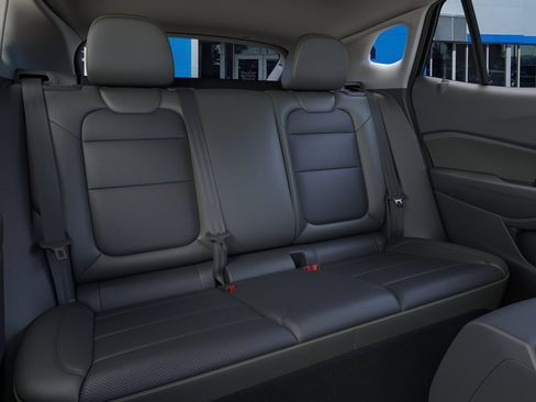 New 2026 Chevrolet Trax ACTIV w/ Sunroof Package FWD image 17