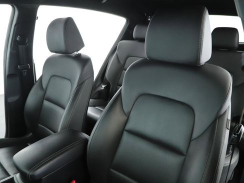 Used 2020 Kia Sportage S image 4