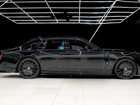 Used 2023 Rolls-Royce Phantom Sedan image 9