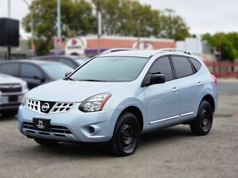 Used 2015 Nissan Rogue S w/ Convenience Package FWD image 3