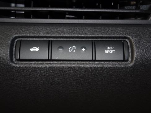 New 2025 Nissan Altima 2.5 SV w/ SV Special Edition Package image 33