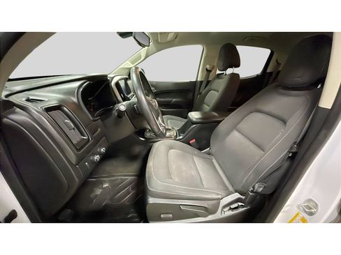 Used 2017 GMC Canyon SLE image 11