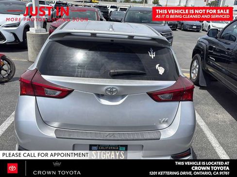Used 2018 Toyota Corolla iM w/ Protection Package FWD image 5