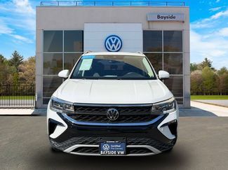 Certified 2023 Volkswagen Taos SE w/ Panoramic Sunroof Package AWD/4WD video 2