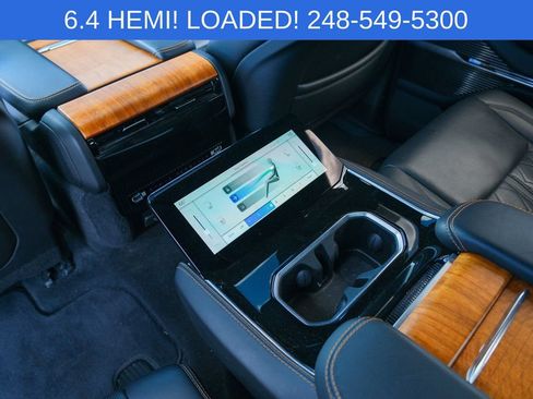 Used 2022 Jeep Grand Wagoneer Series III w/ Rear Seat Video Group 1 AWD/4WD image 22