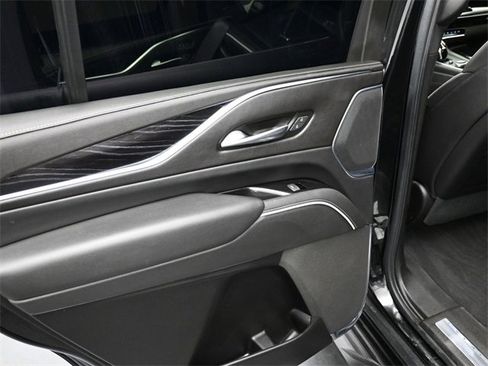 Used 2021 Cadillac Escalade Sport image 16