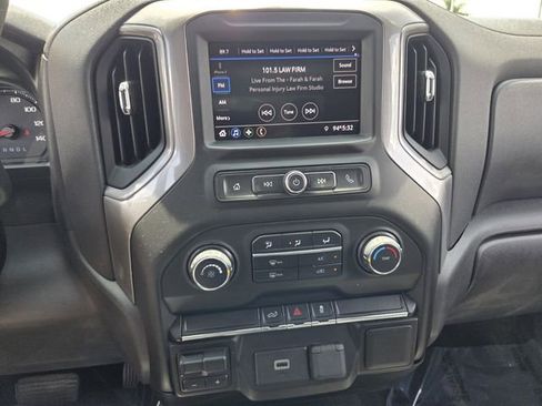 Used 2020 Chevrolet Silverado 1500 Custom w/ Custom Max Trailering Package AWD/4WD image 23