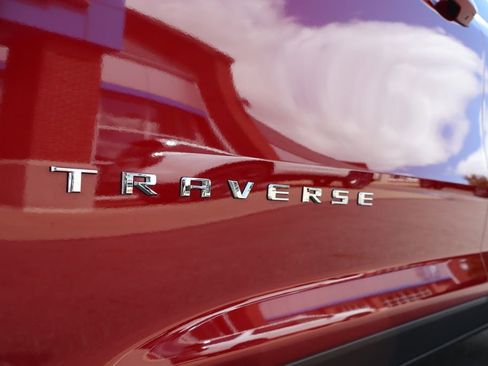 New 2025 Chevrolet Traverse LT w/ Sun and Wheel Package image 7
