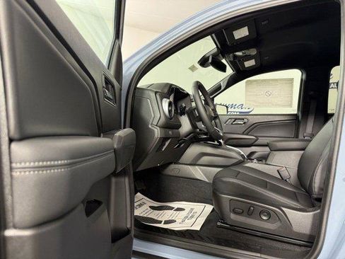 New 2025 Chevrolet Colorado LT w/ LT Convenience Package image 13